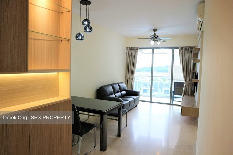 Skies Miltonia thumbnail photo